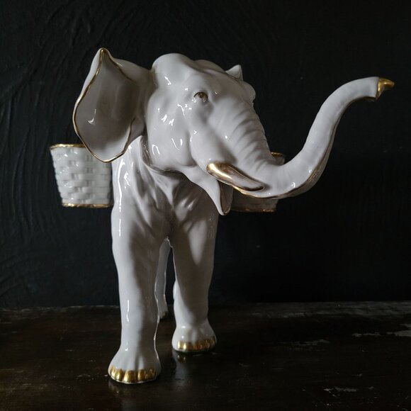 Von Schierholz Germany Porcelain Elephant Figurine Vase W/ Baskets, Centerpiece - Picture 2 of 11